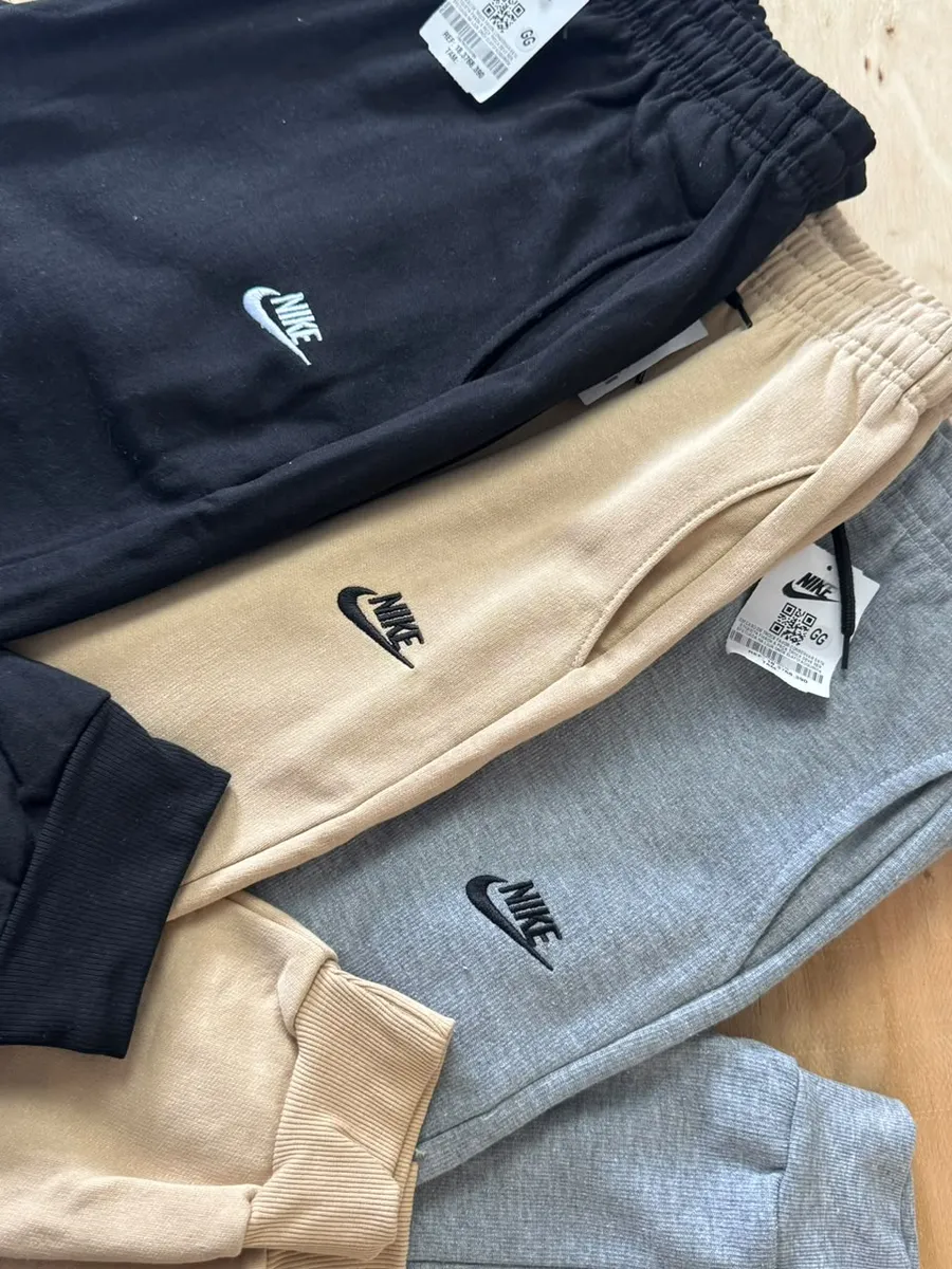 Calça Moletom — foto 1 de 8